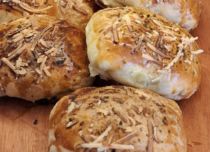 Bolen Smoked Beef Cheese
